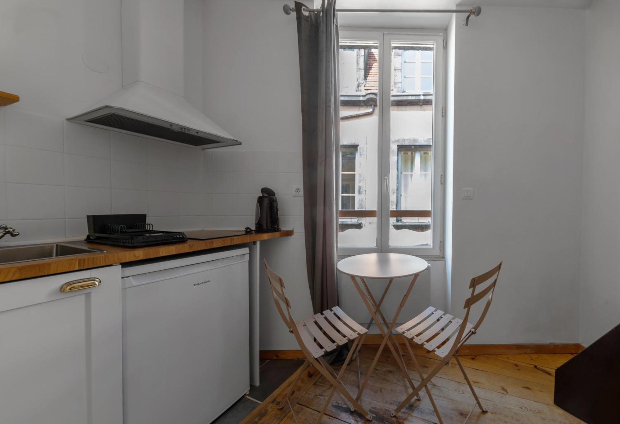 Apartment Cosy & Duplex - Au Coeur De La Vieille Clermont-Ferrand